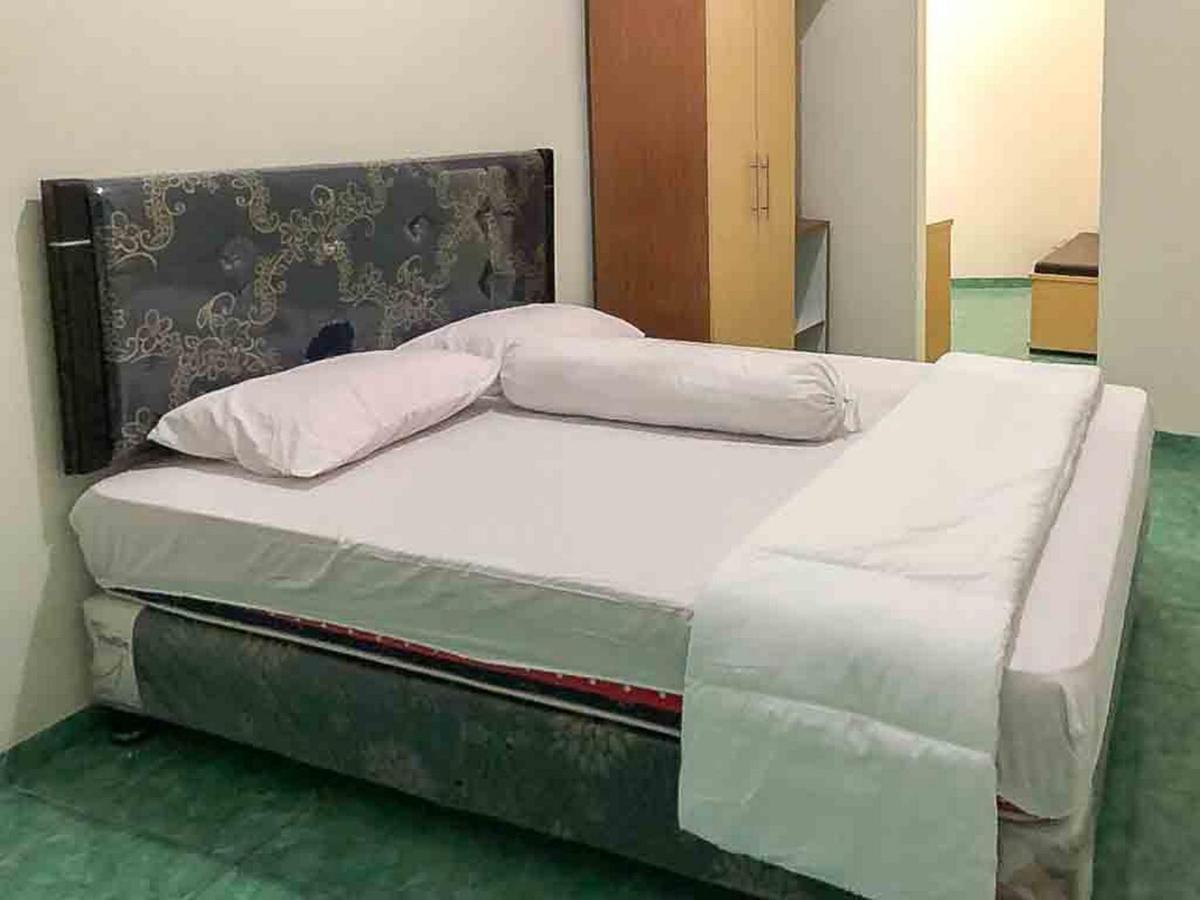 Hotel Griya Fadamas Syariah Near Taman Hijau Demangan Madiun