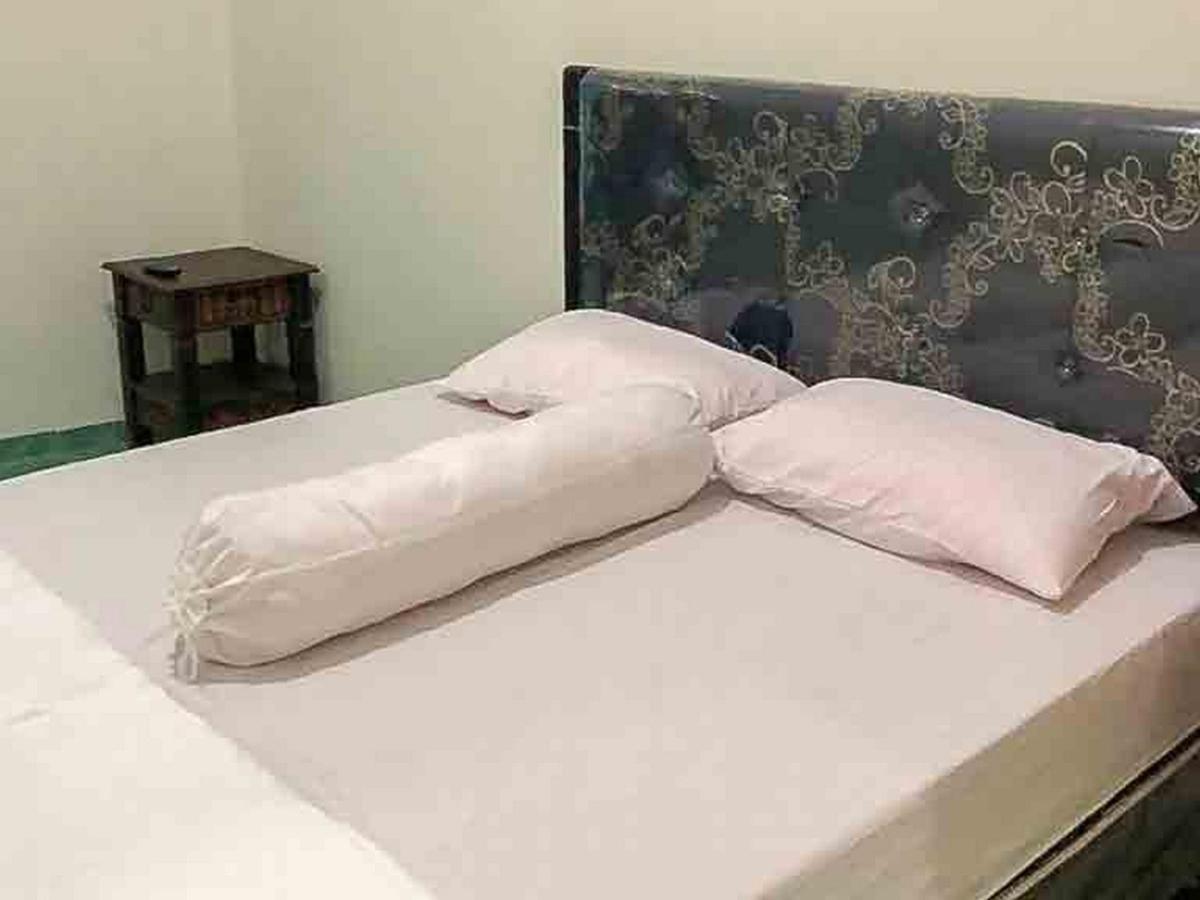 Hotel Griya Fadamas Syariah Near Taman Hijau Demangan Madiun